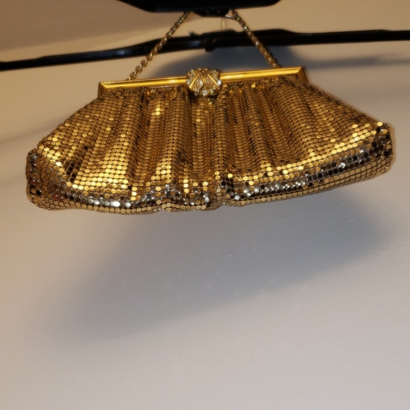 Vintage 1930's Whiting & Davis Gold Mesh Rhinestone Ruffle Evening Bag - Picture 5 of 13